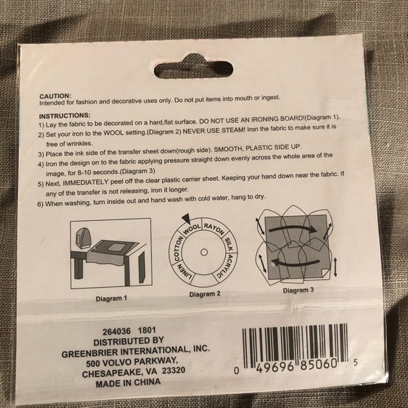 8855 Iron on Patches For Clothes Lips Peace Sign Fashion & Decorative Uses - Picture 4 of 4